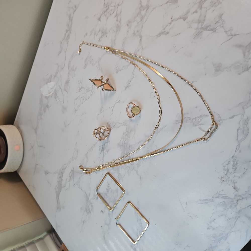 Women's Jewelry